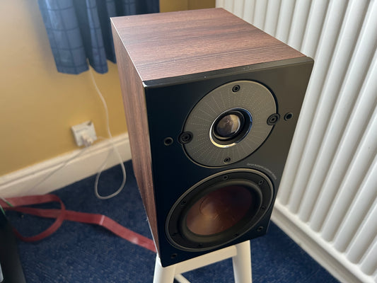 Dali Oberon 1 in Dark Walnut (Ex Demonstration)