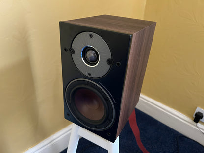 Dali Oberon 1 in Dark Walnut (Ex Demonstration)